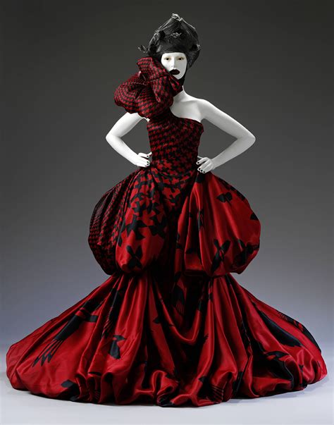 alexander mcqueen clothes